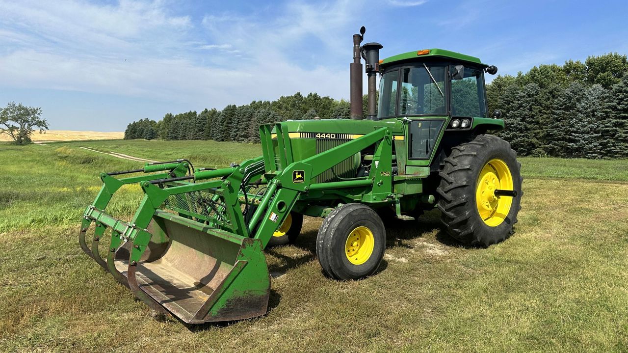 1980 John Deere 4440